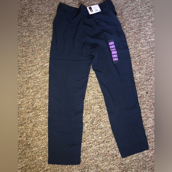 Silky pants - Picture 2 of 3